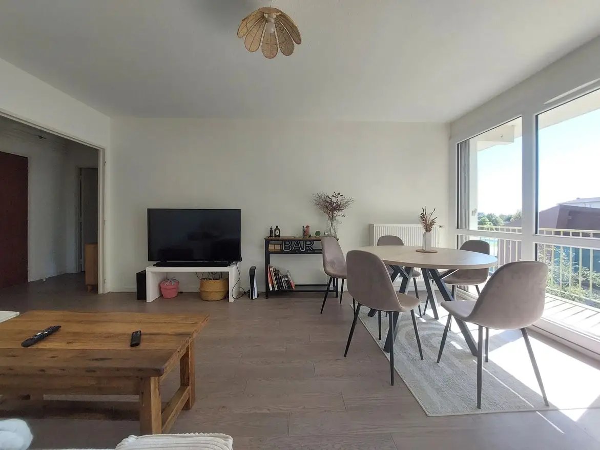 Appartement à louer, 72m², Isle