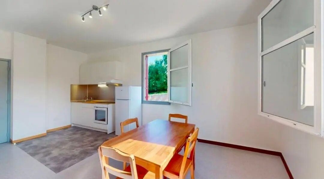 Appartement à louer, 30m², Salmiech