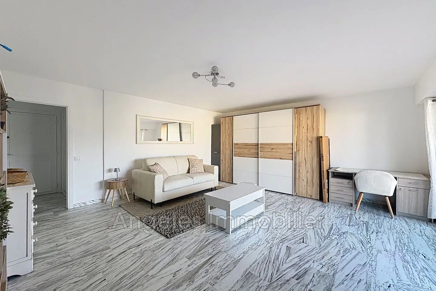 Appartement à louer, 35m², Antibes