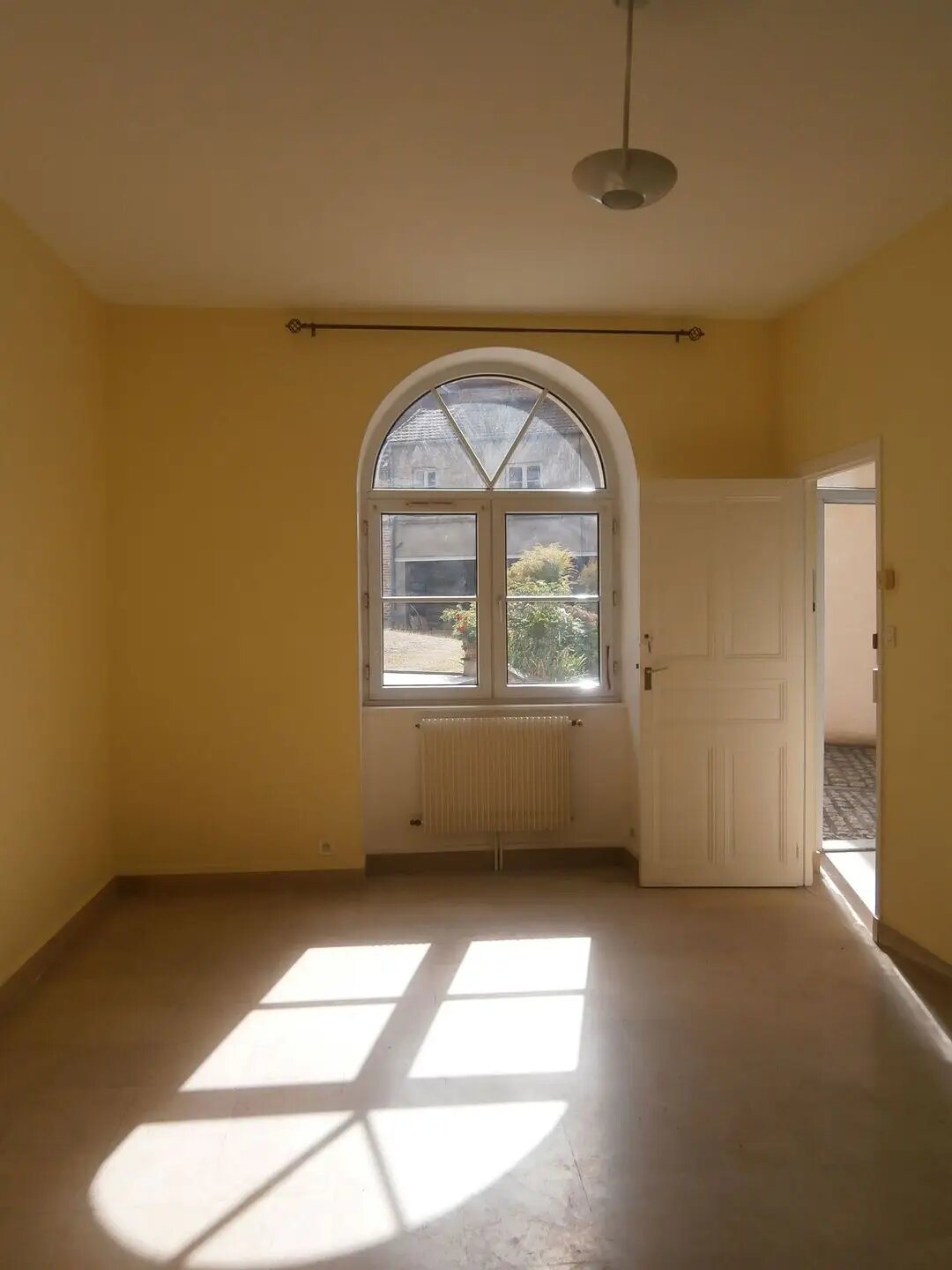 Appartement à louer, 59m², Autun