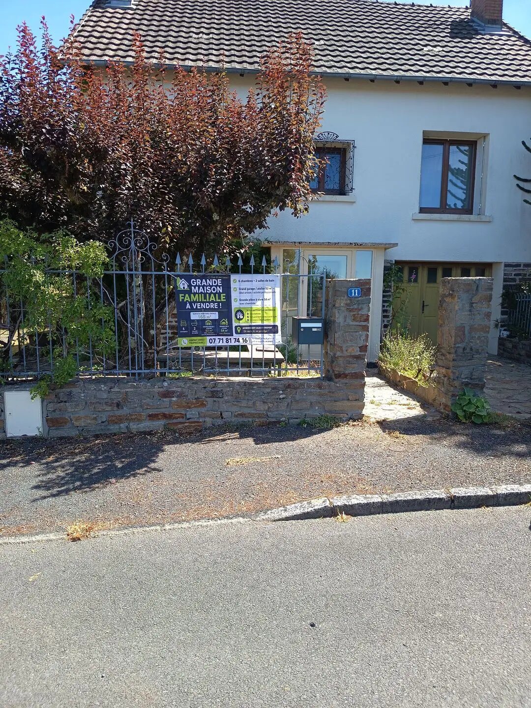 Maison à vendre, 165m², Saint-Yrieix-la-Perche