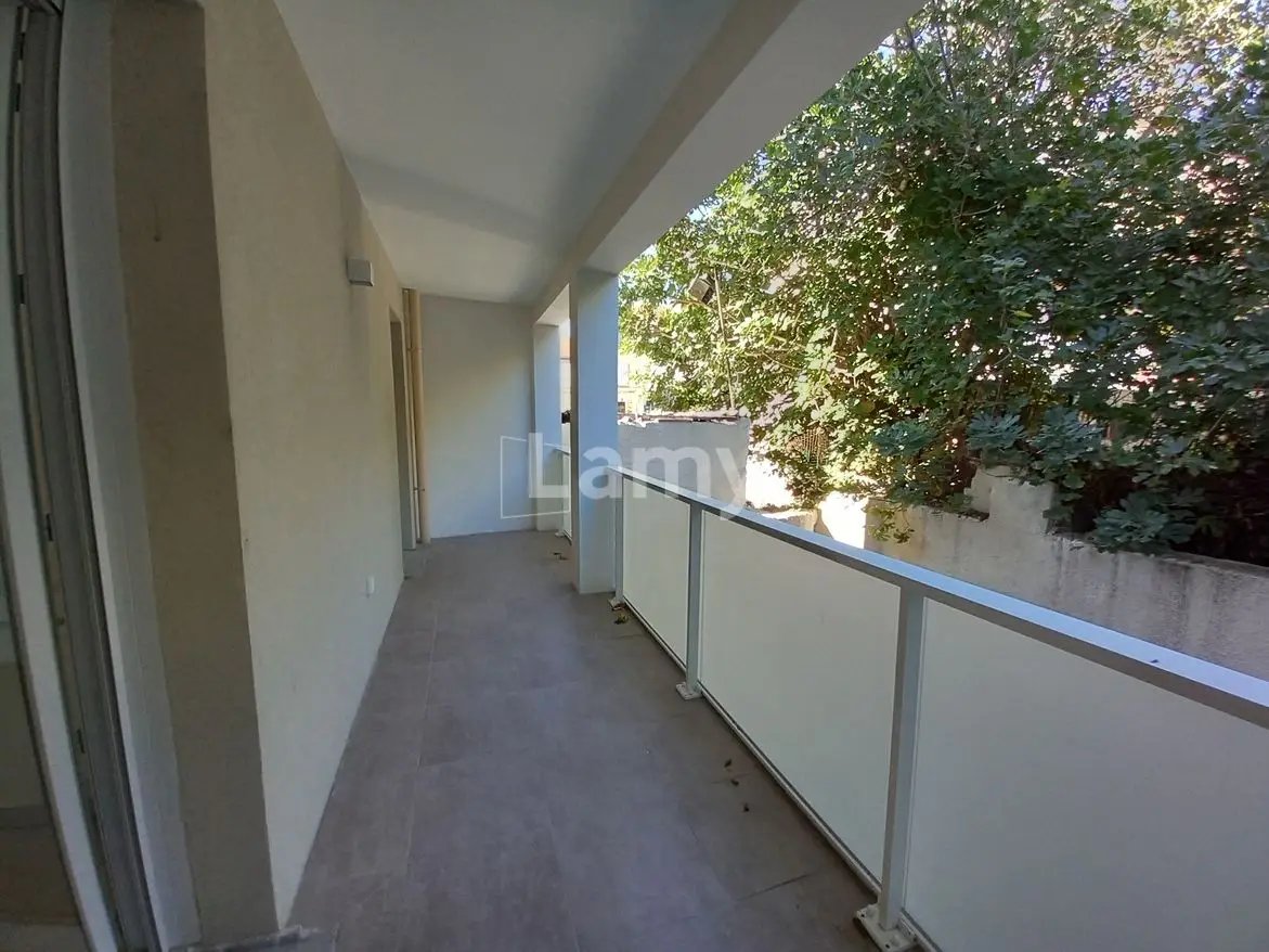 Appartement à louer, 72m², Marseille 15ème