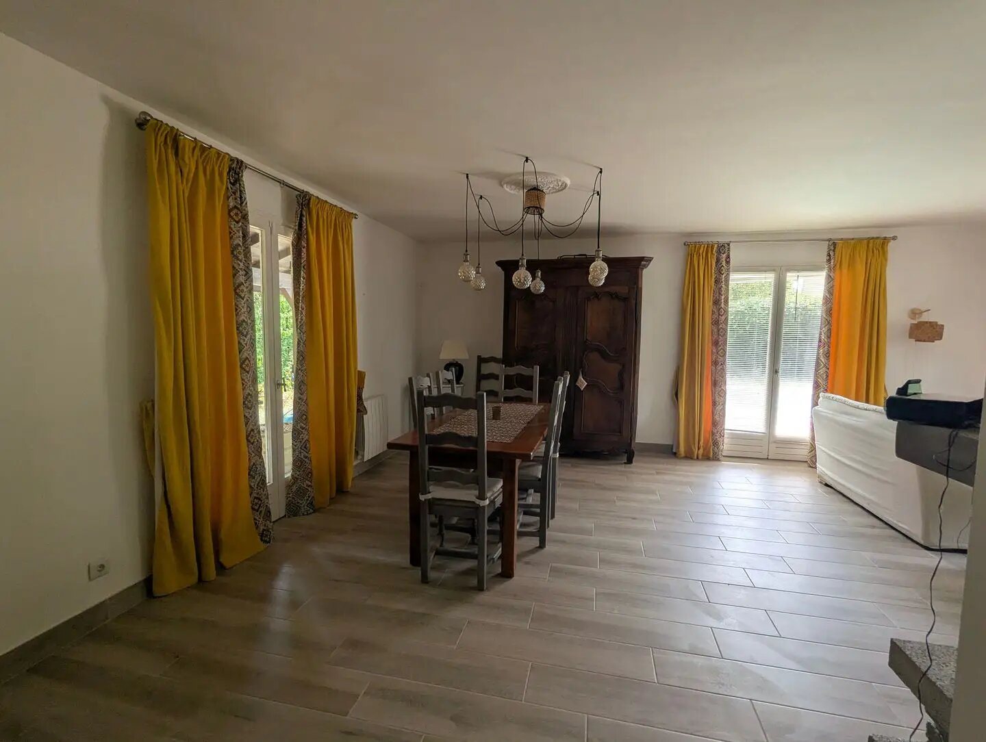 Maison à louer, 120m², Saint-Genis-Laval