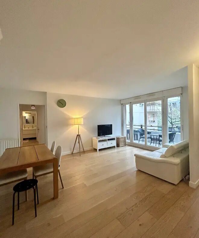 Appartement à louer, 68m², Courbevoie