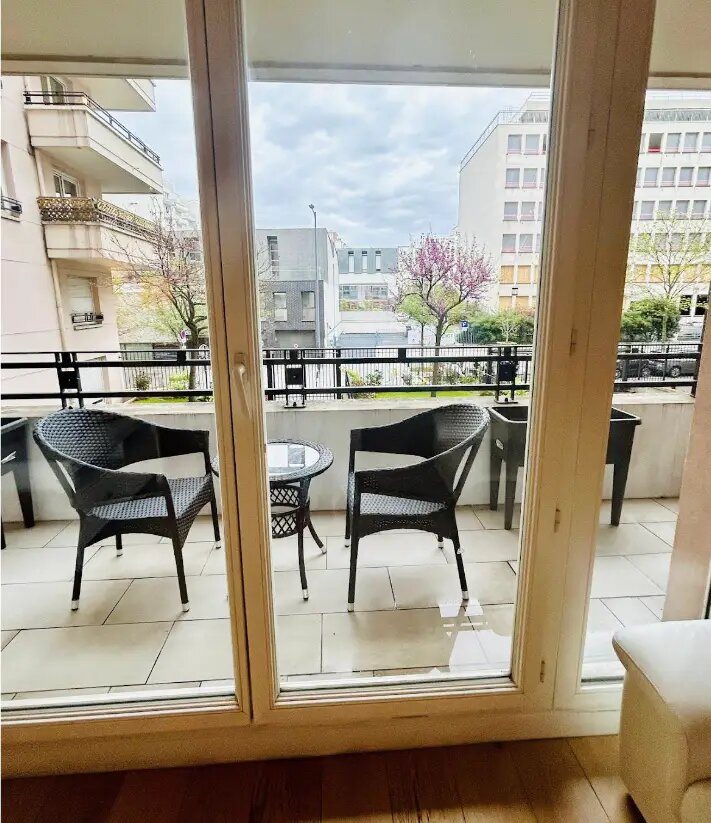 Appartement à louer, 68m², Courbevoie
