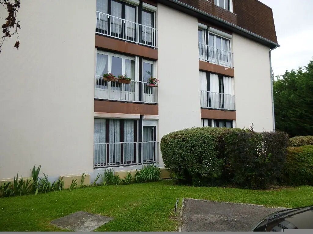 Appartement à louer, 65m², Saint-Julien-les-Villas