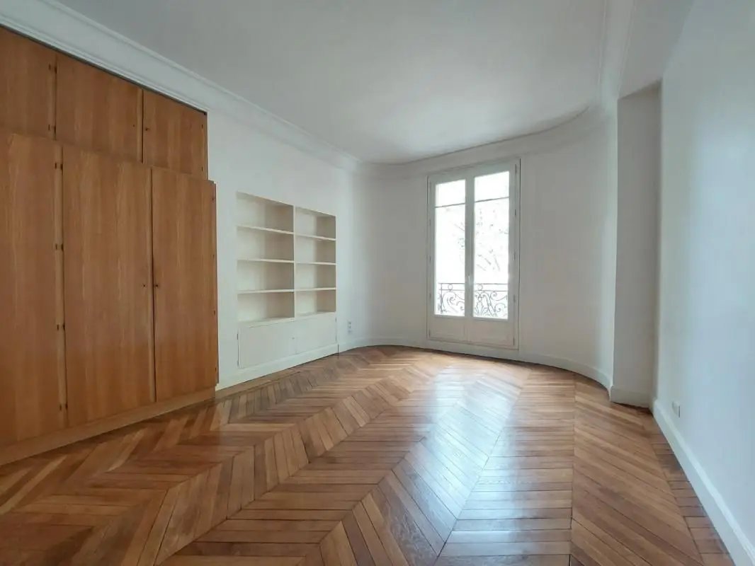 Appartement à louer, 118m², Paris 9ème