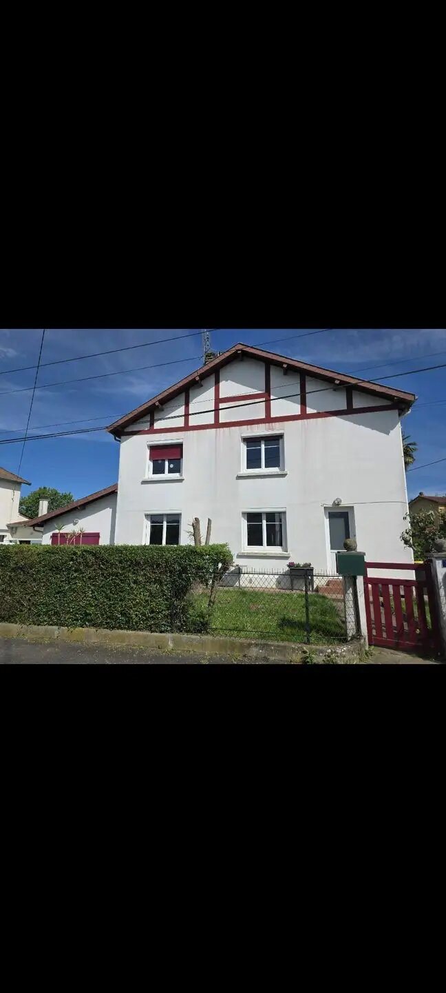 Maison à vendre, 143m², Oloron-Sainte-Marie