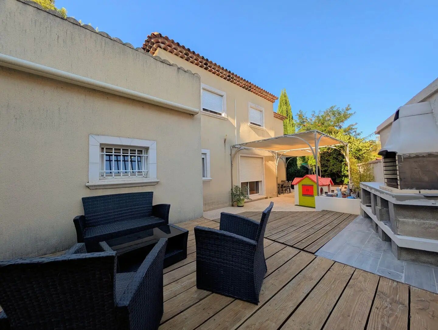Maison à vendre, 115m², Saint-Mitre-les-Remparts