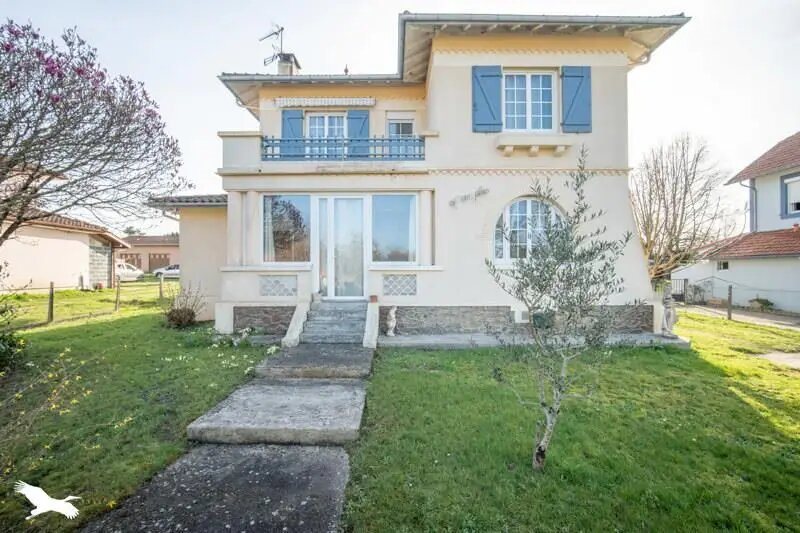 Maison à vendre, 136m², Arengosse