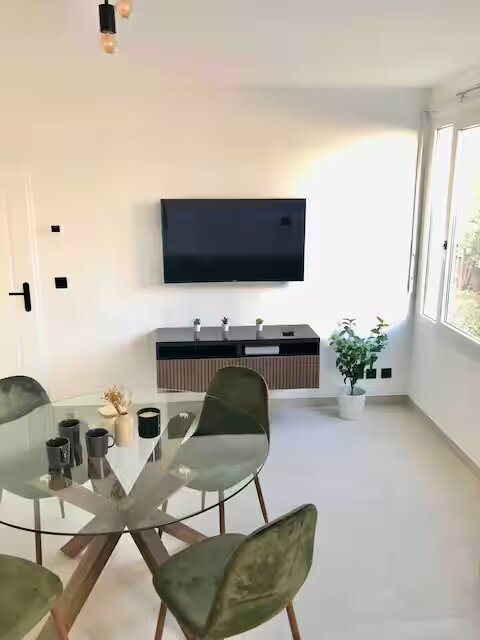 Appartement à louer, 42m², Marseille 8ème