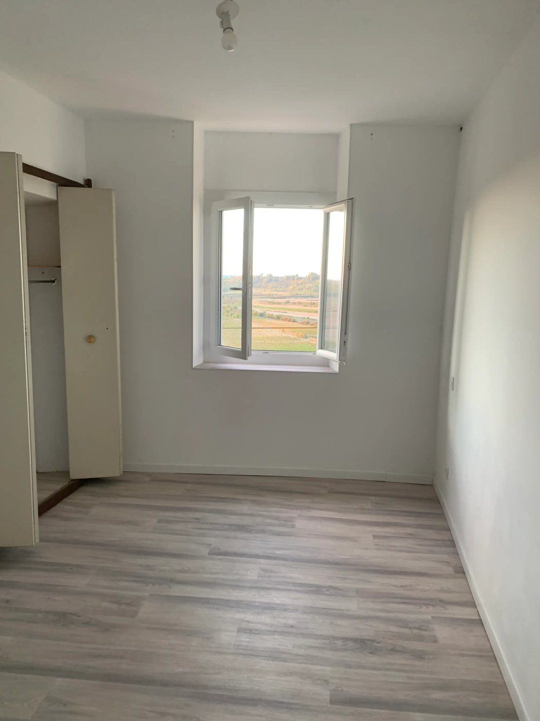 Maison à louer, 80m², Montady