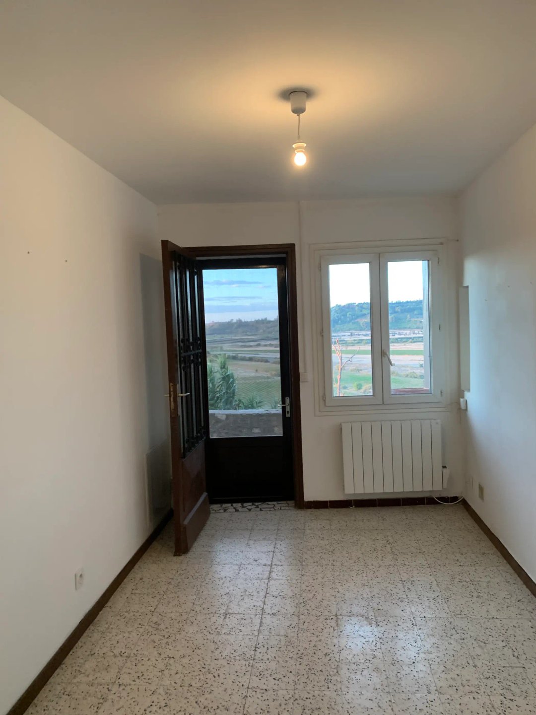 Maison à louer, 80m², Montady