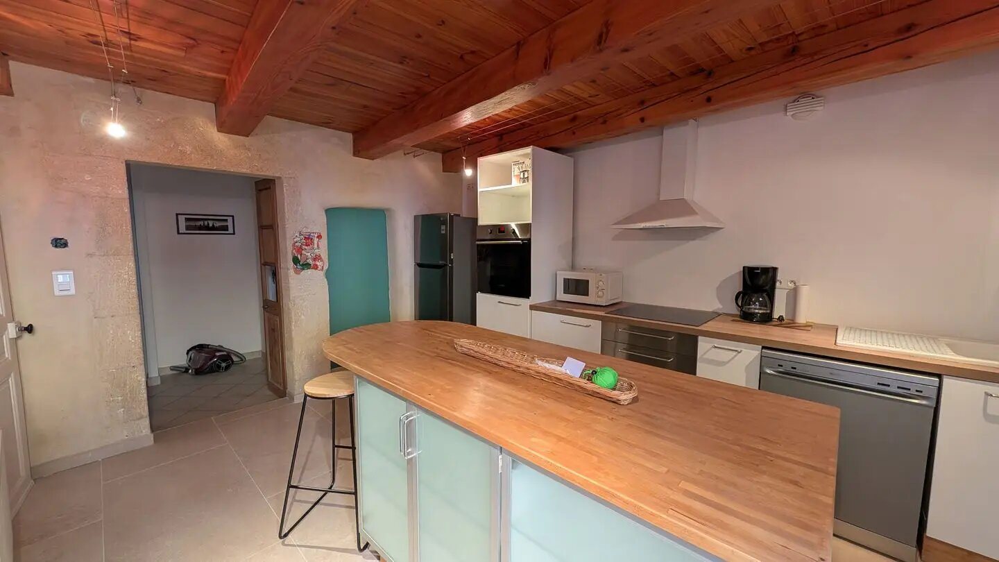 Maison à louer, 92m², Sernhac
