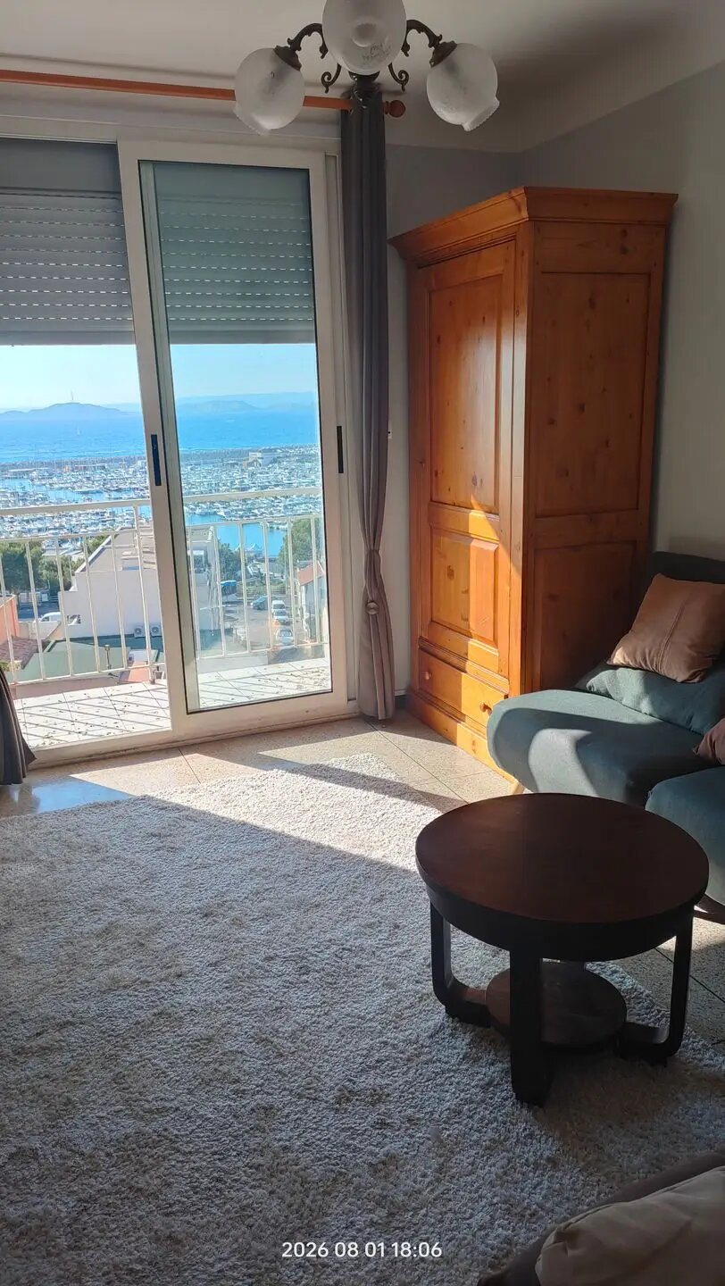 Appartement à louer, 43m², Marseille 8ème
