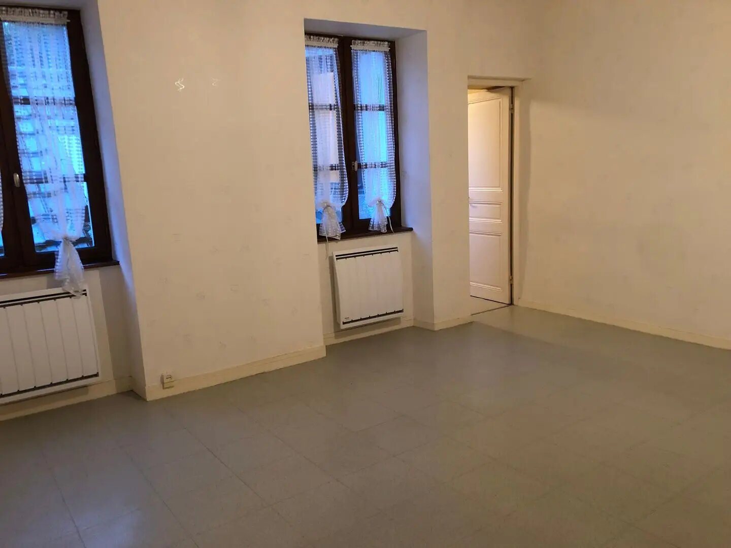 Appartement à louer, 72m², La Clayette