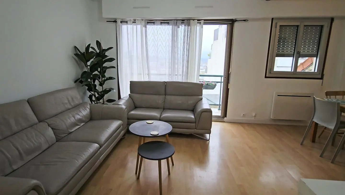 Appartement à louer, 60m², Puteaux