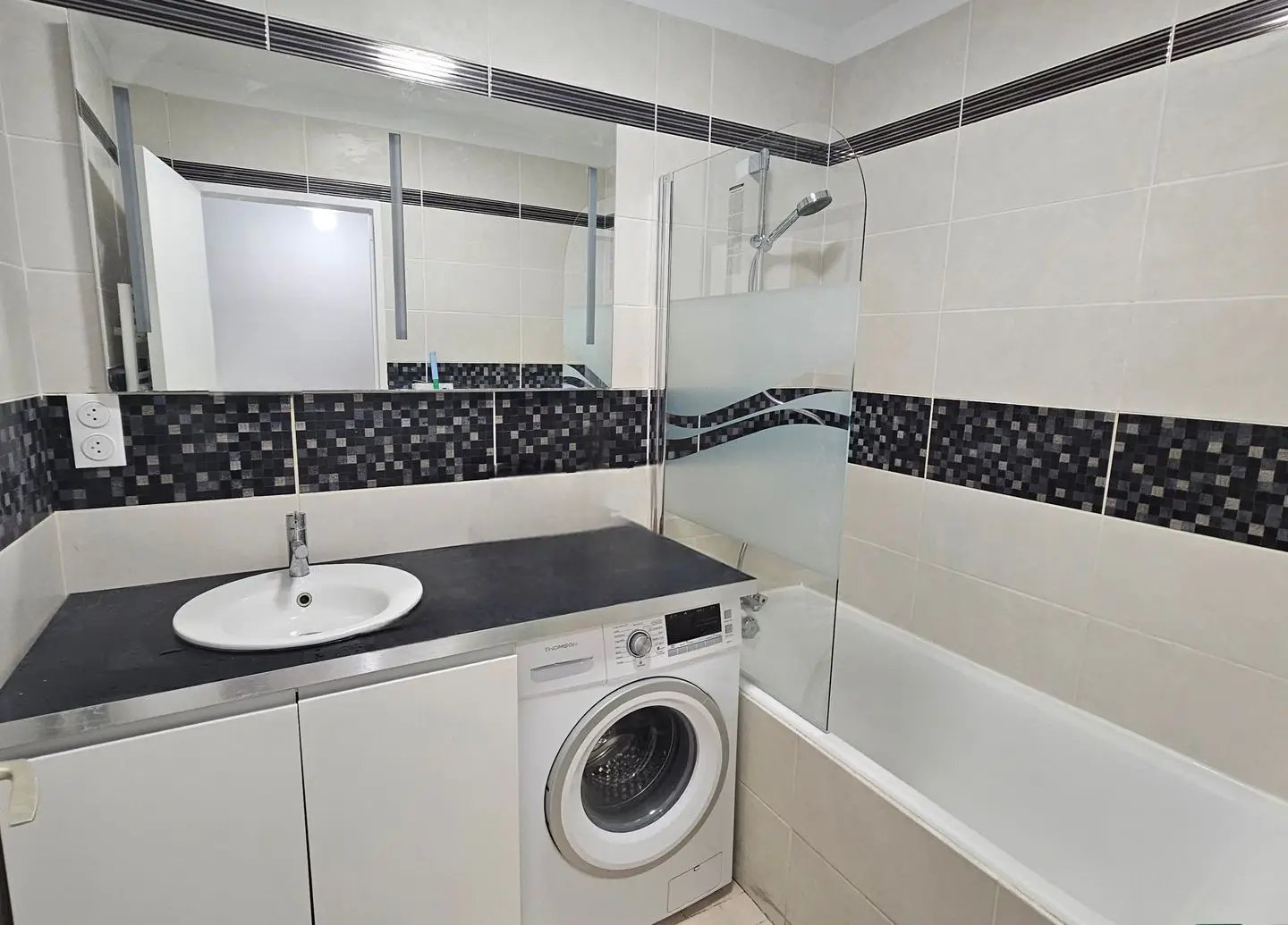 Appartement à louer, 60m², Puteaux