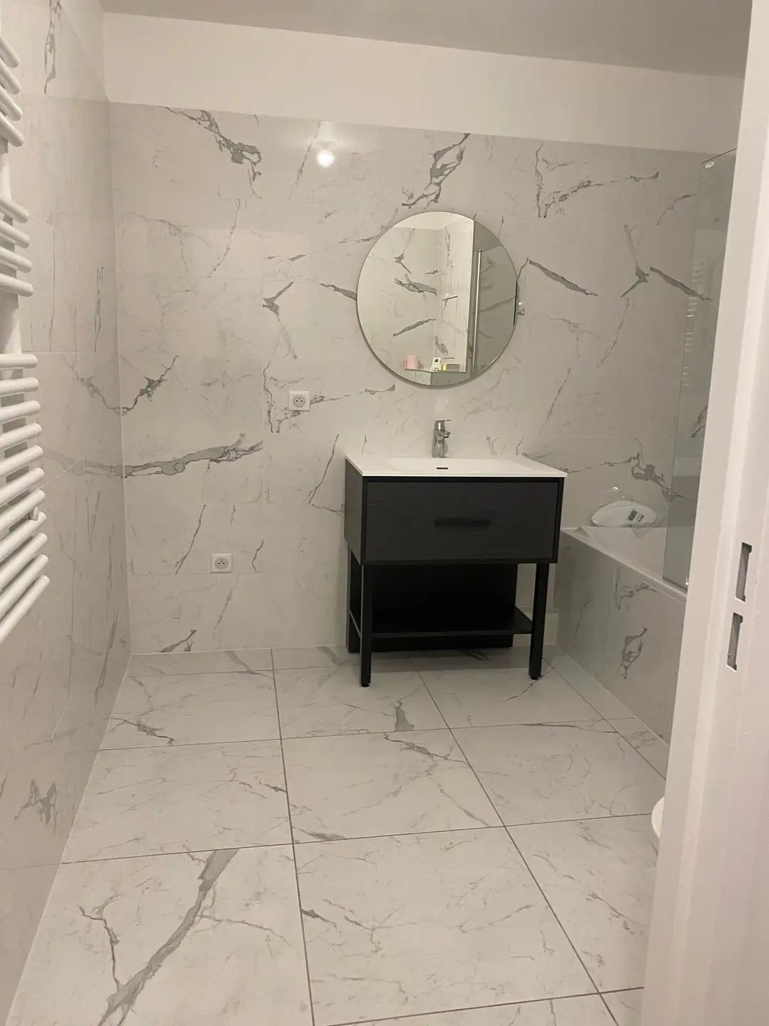 Appartement à louer, 43m², Courbevoie