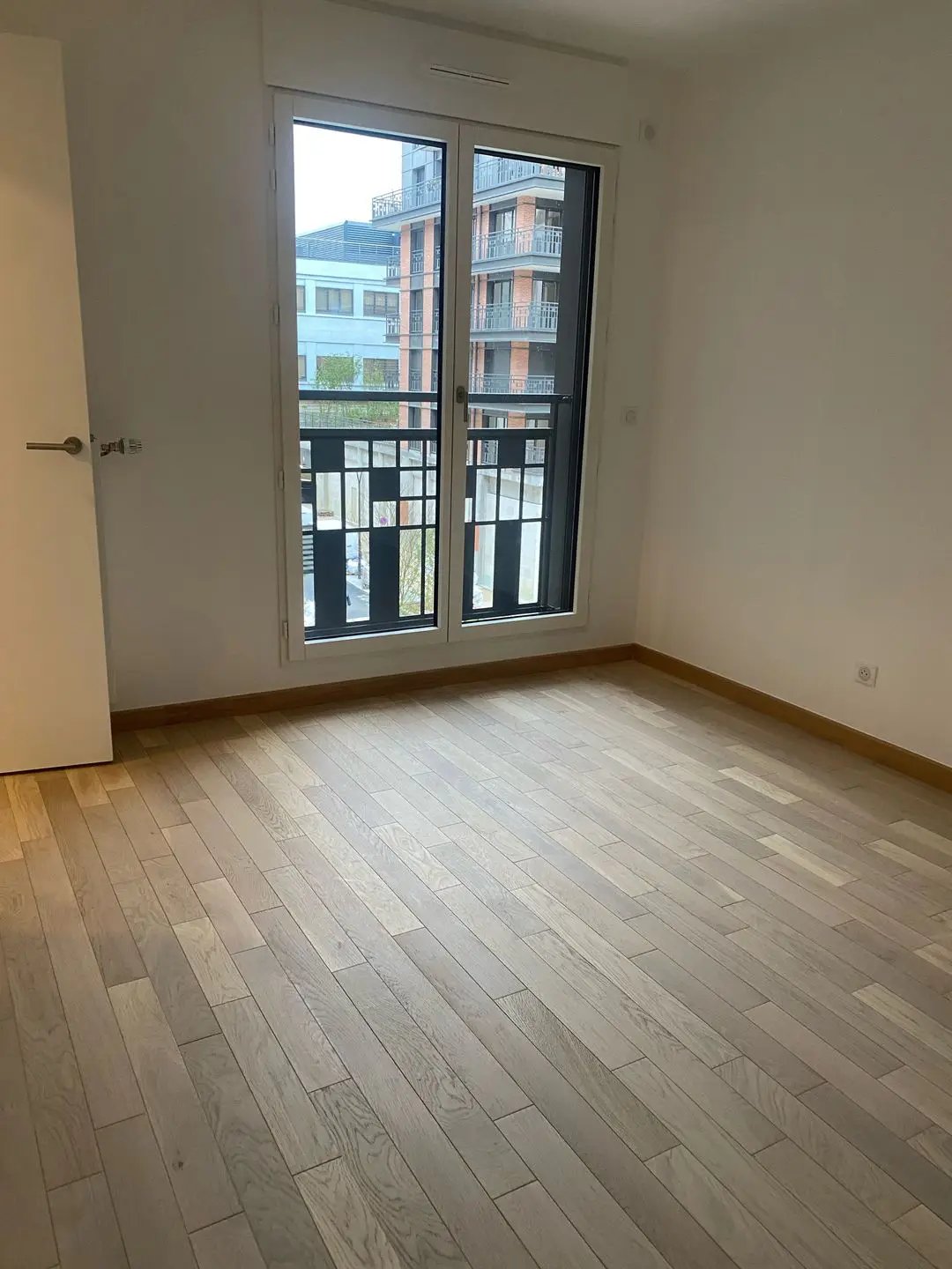 Appartement à louer, 43m², Courbevoie