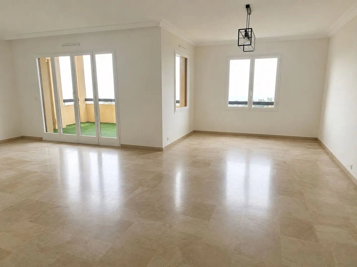 Appartement à louer, 139m², Ajaccio