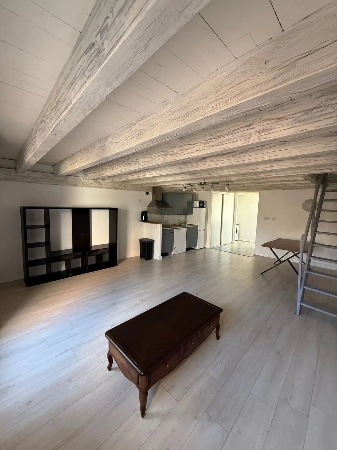 Appartement à louer, 70m², Aubagne