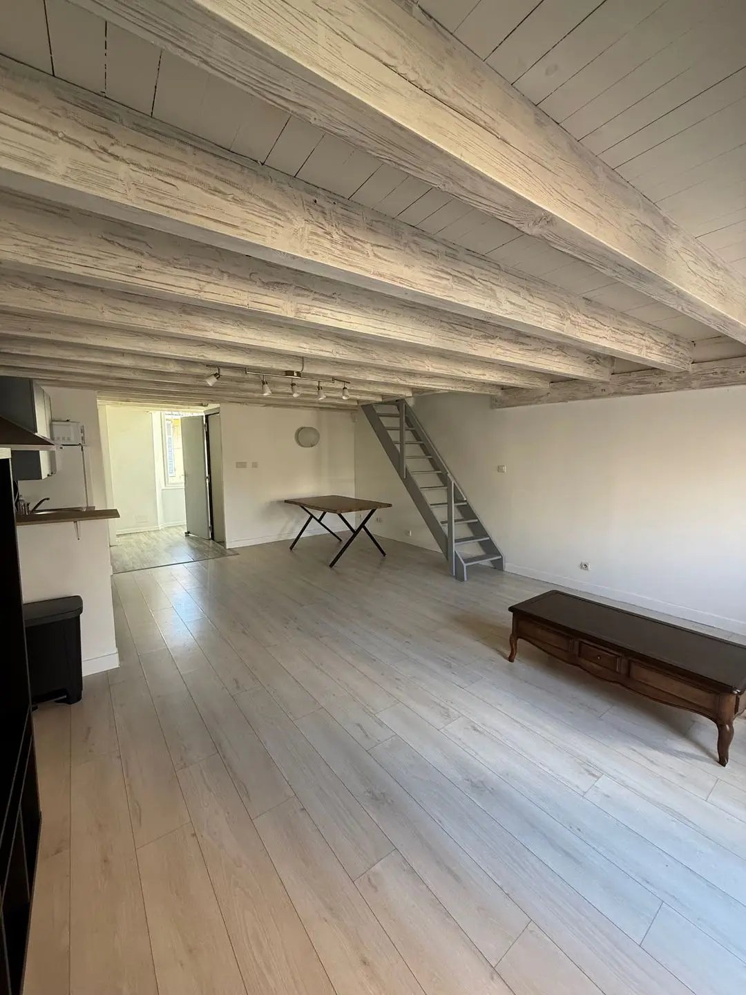 Appartement à louer, 70m², Aubagne