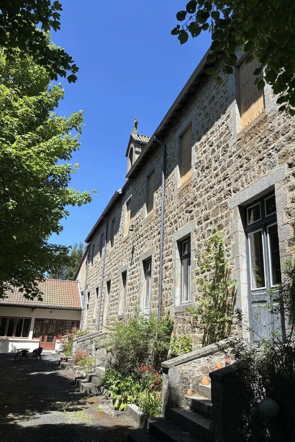 Maison à vendre, 2500m², Usson-en-Forez