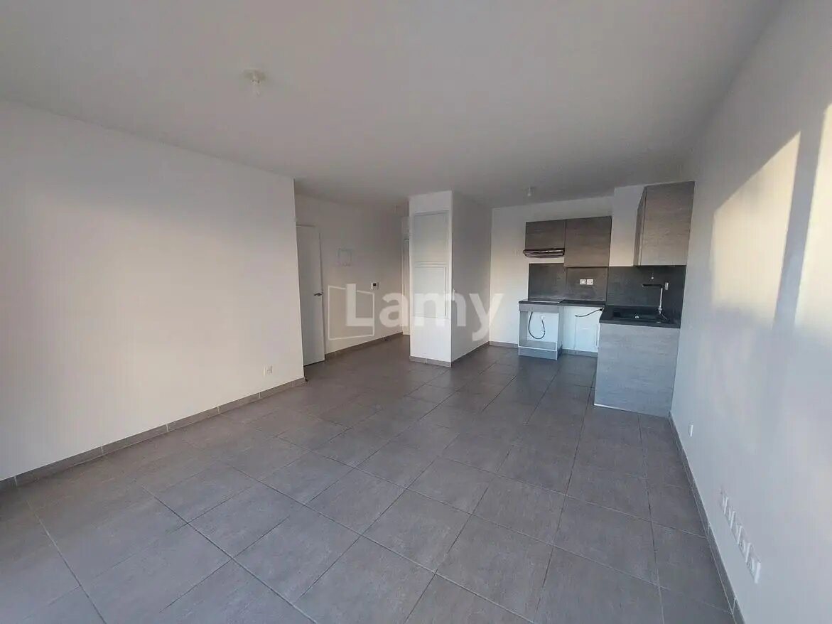Appartement à louer, 60m², Nîmes