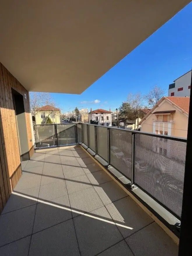 Appartement à louer, 66m², Vénissieux