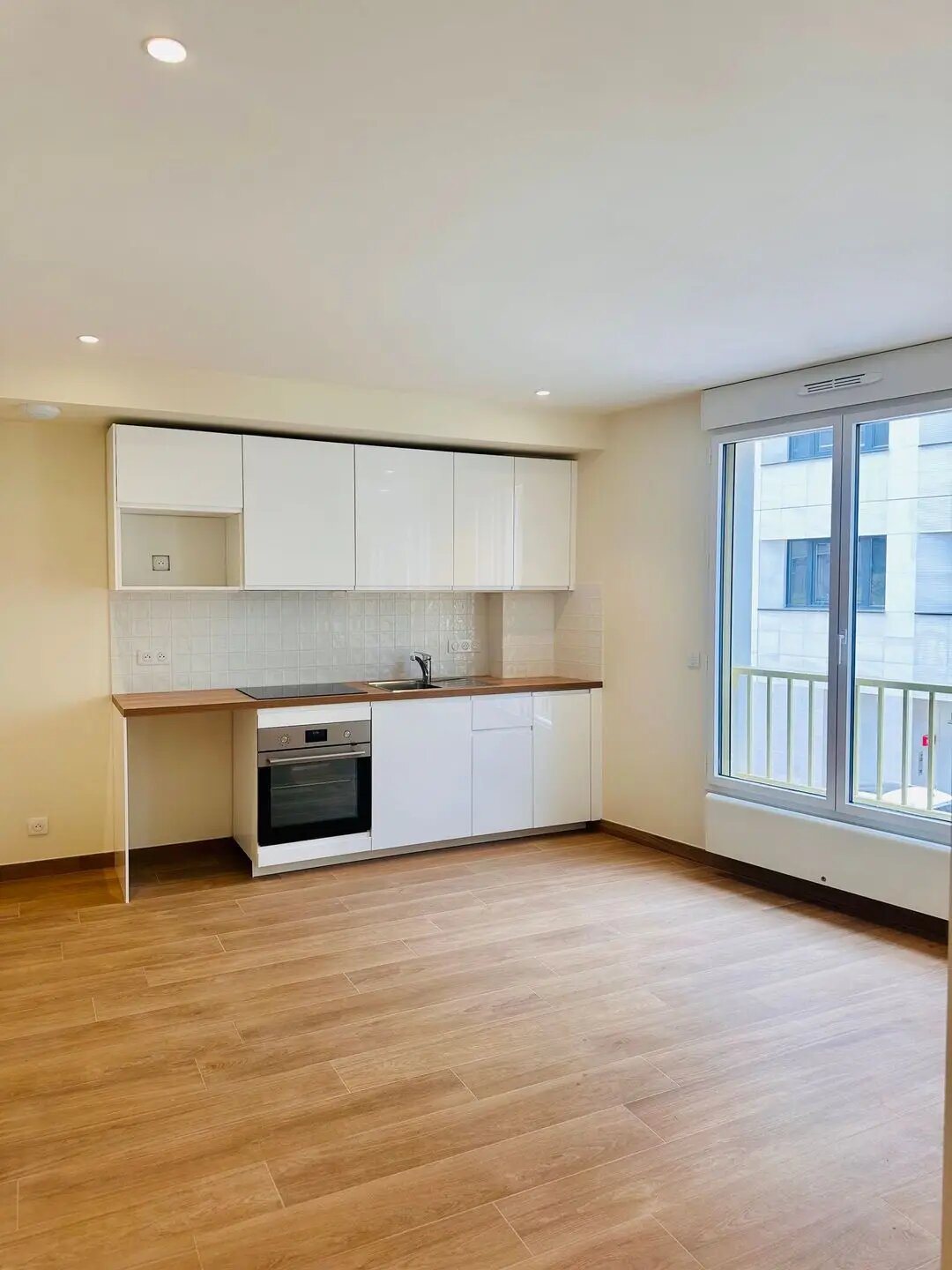 Appartement à louer, 34m², Suresnes