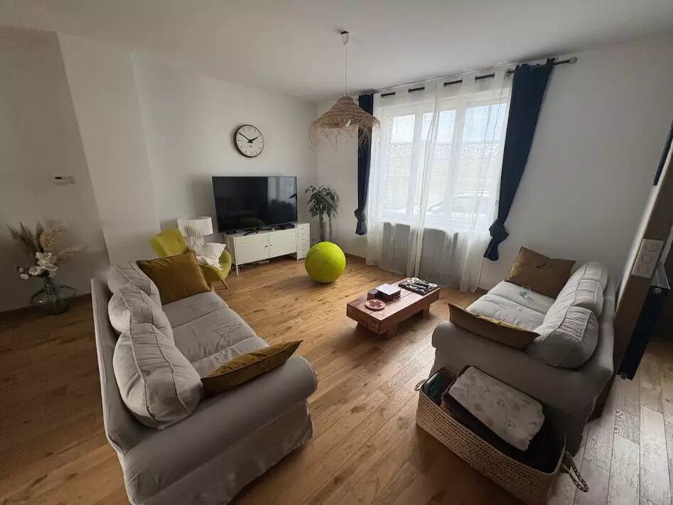 Maison à vendre, 141m², Saint-Quentin