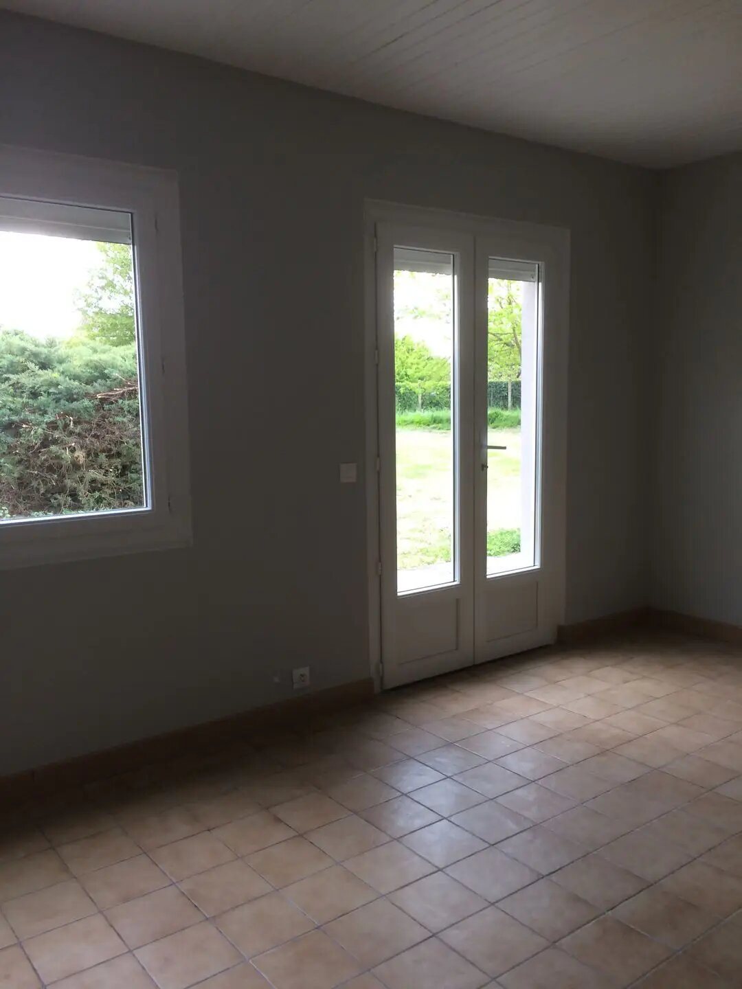 Maison à louer, 80m², Montendre