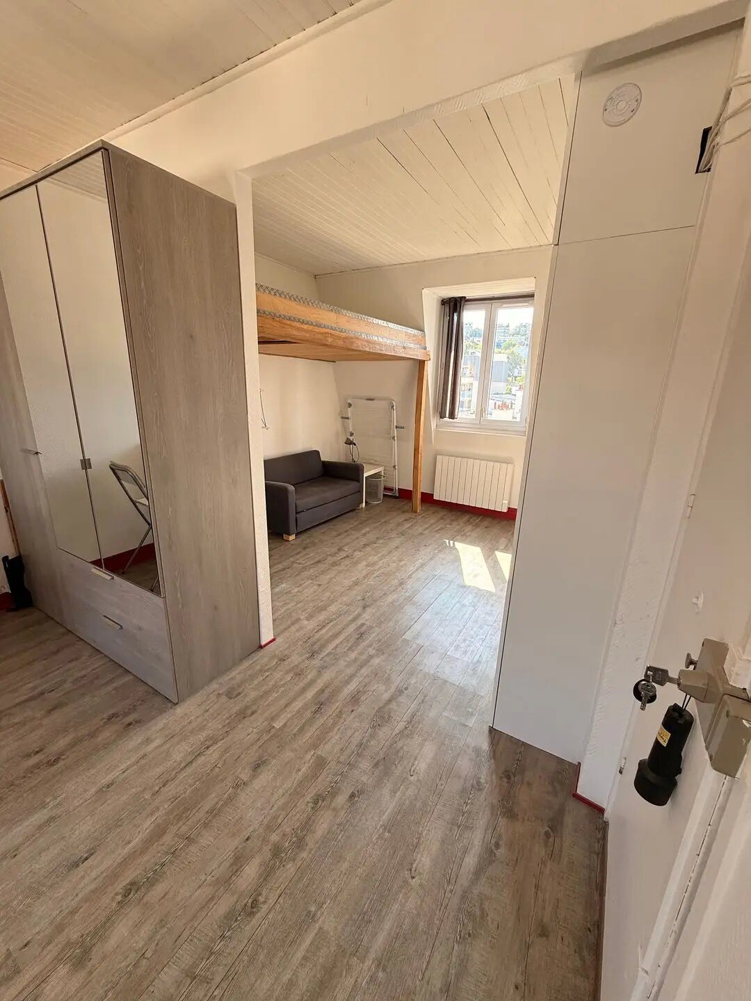 Appartement à louer, 24m², Saint-Cloud