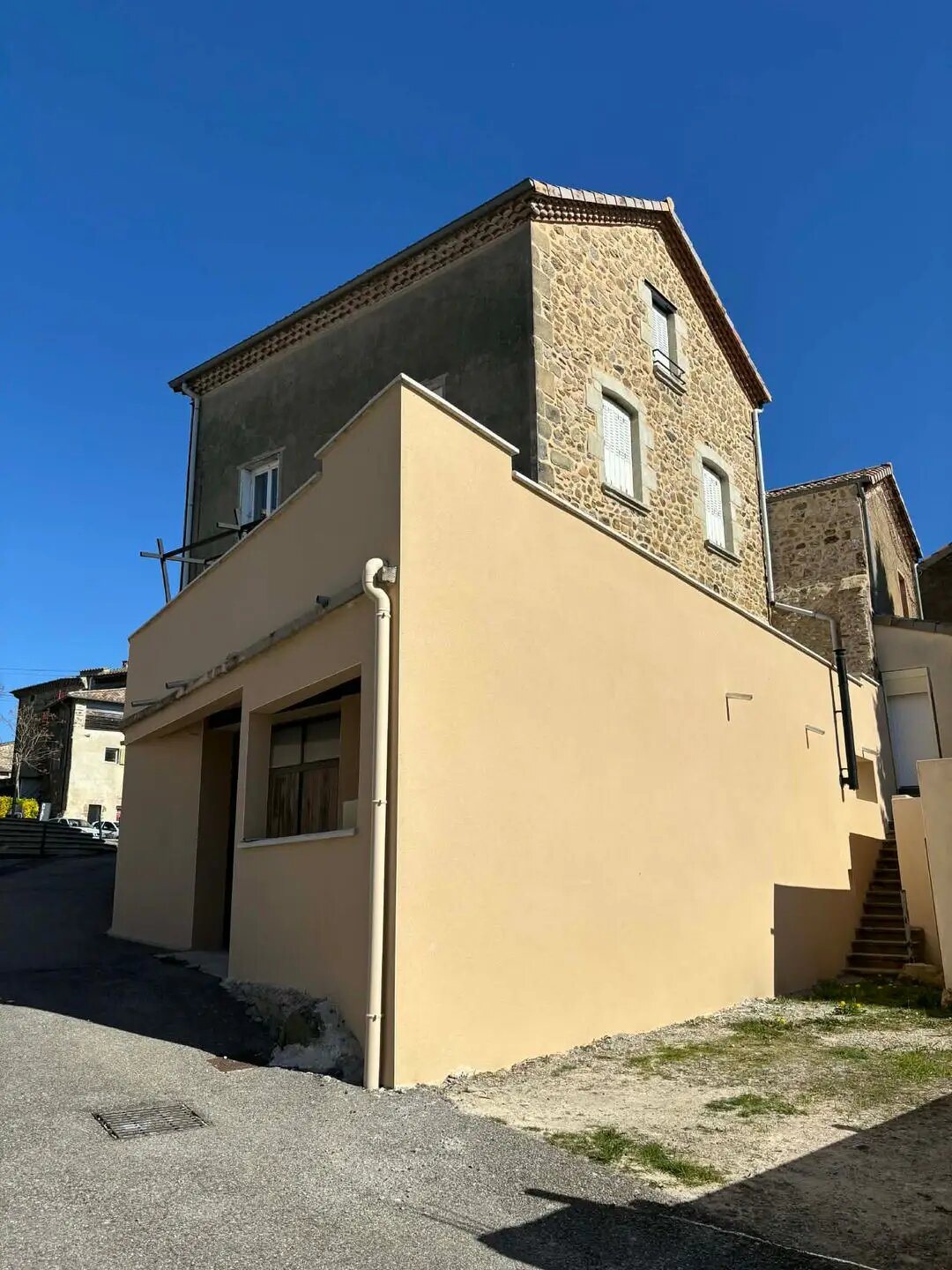 Maison à vendre, 110m², Alboussière