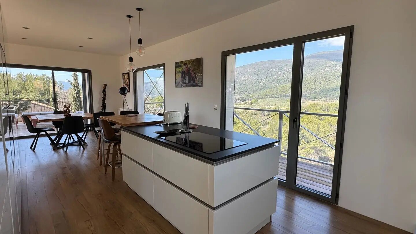 Maison à vendre, 170m², Vaugines