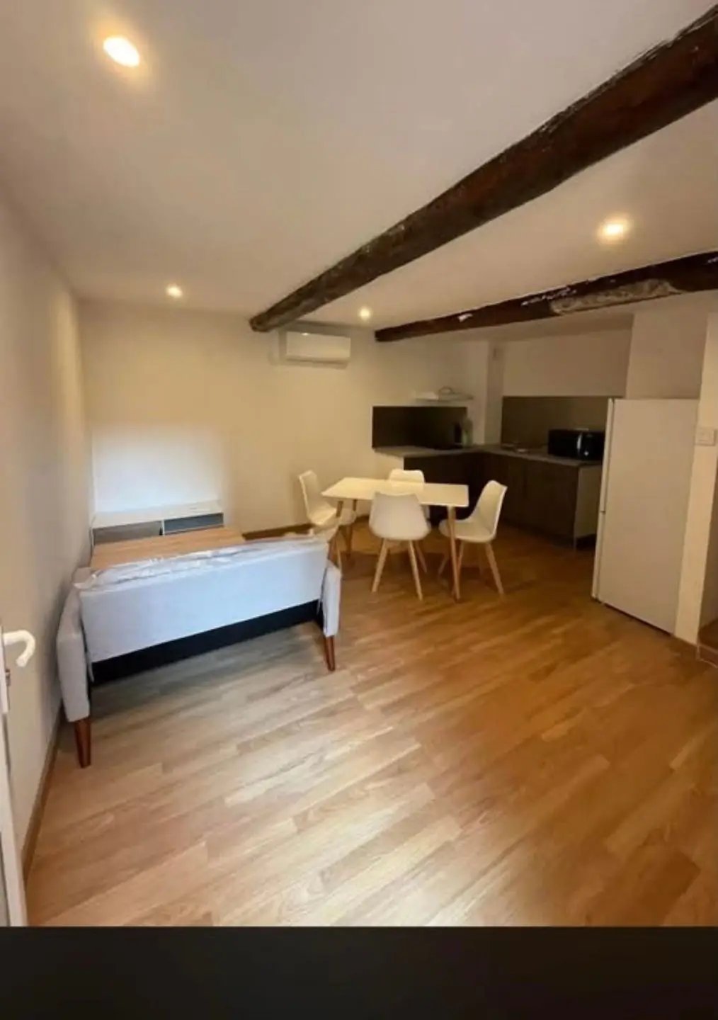 Maison à louer, 40m², Faugères