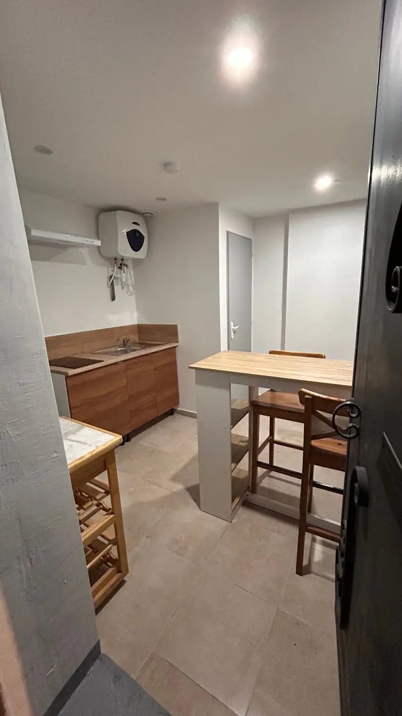 Appartement à louer, 13m², Béziers