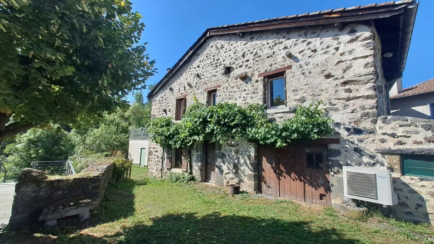 Maison à louer, 80m², Coubon
