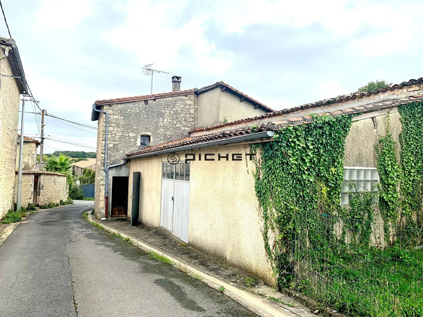 Maison à vendre, 120m², Saint-Amant-de-Boixe