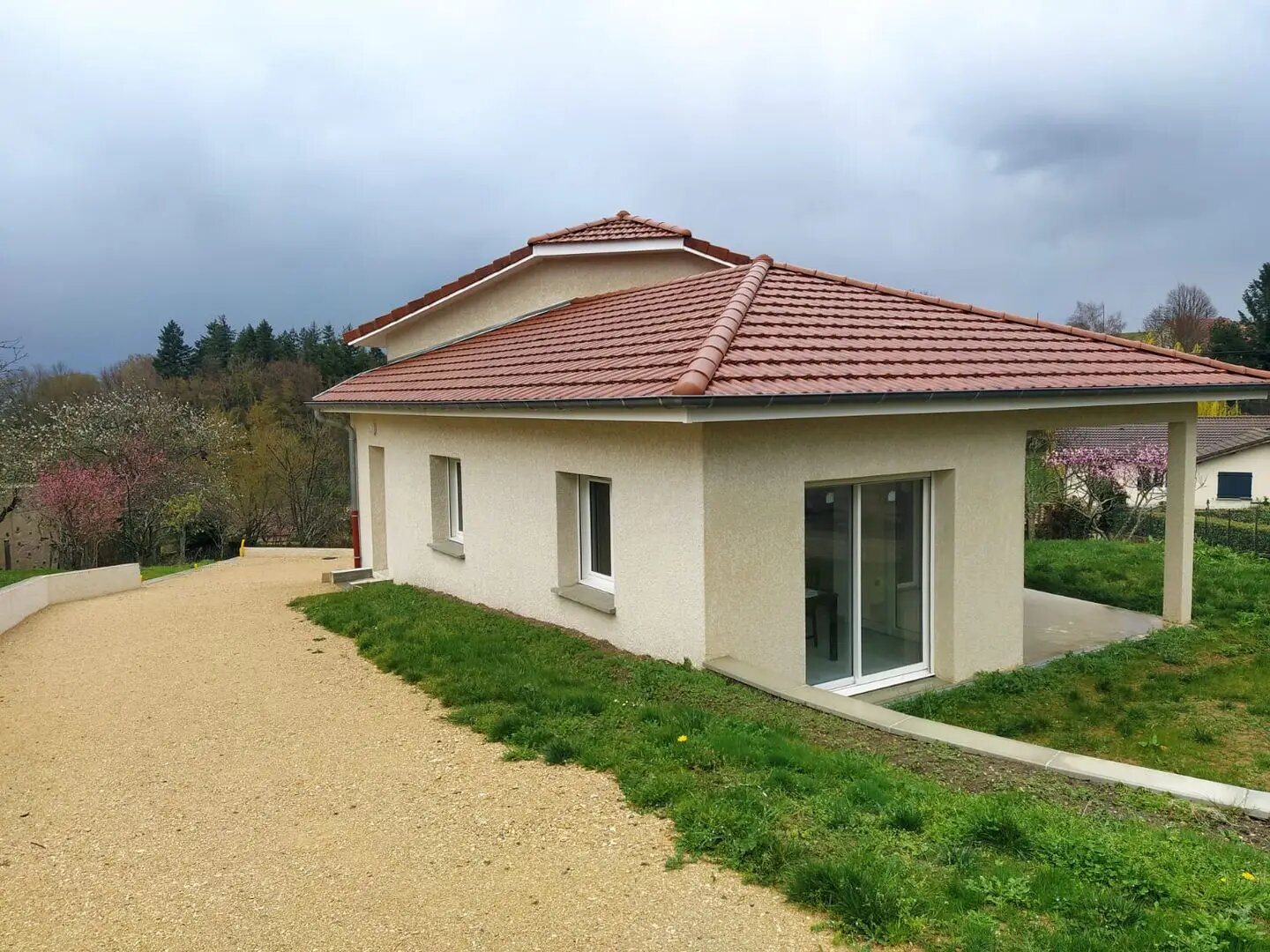 Maison à louer, 117m², Roche