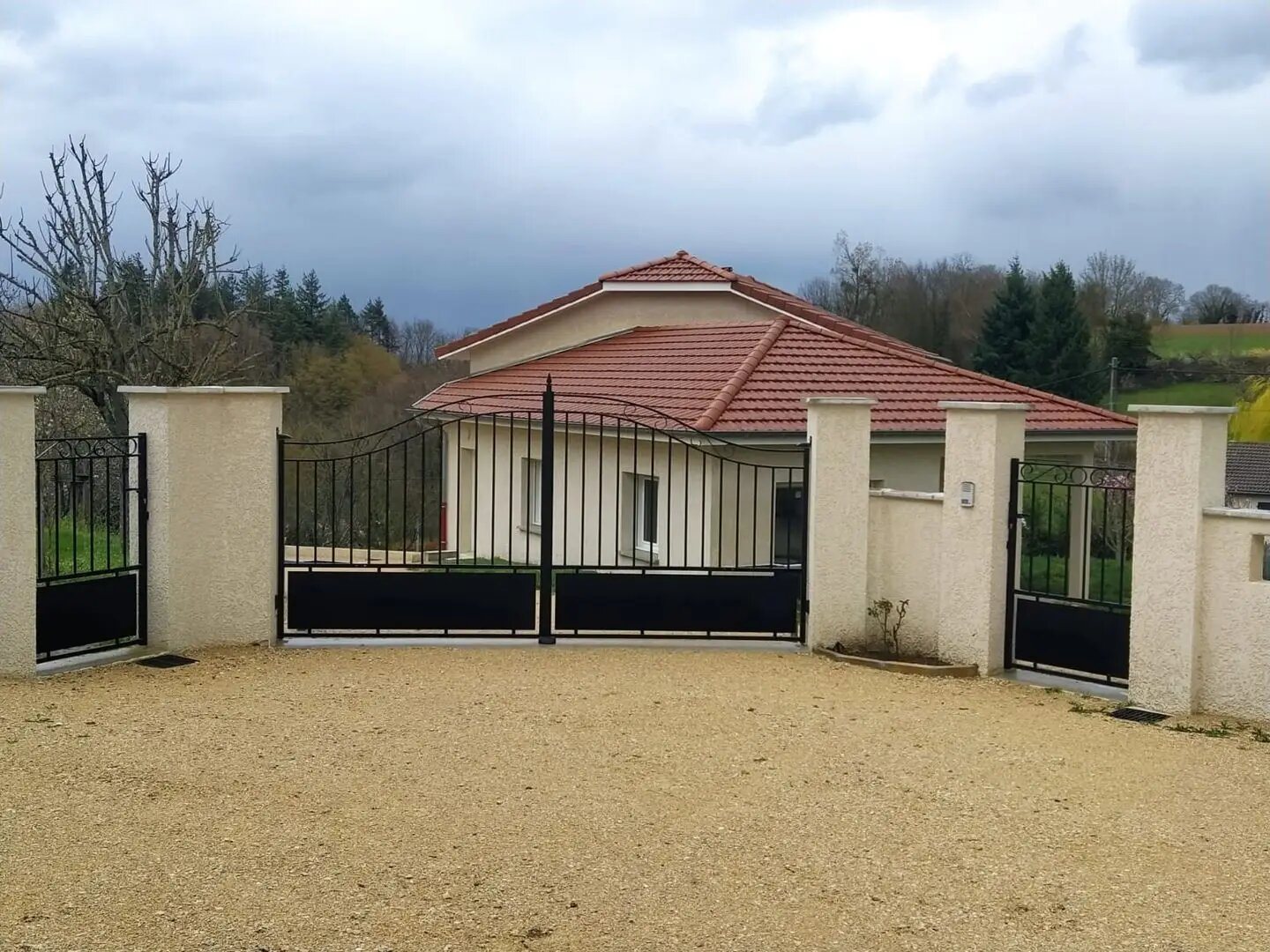 Maison à louer, 117m², Roche