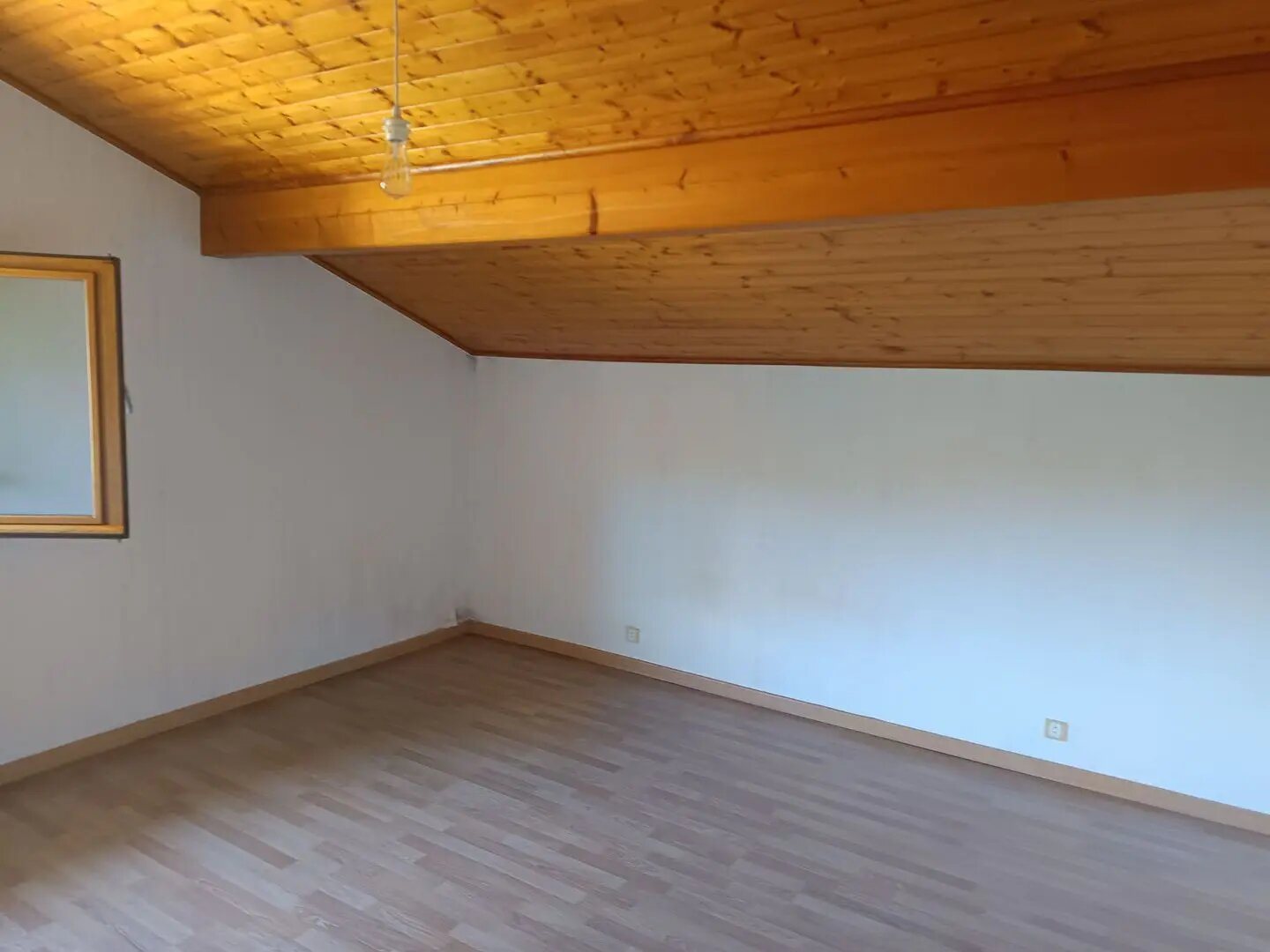 Appartement à louer, 70m², Saxel