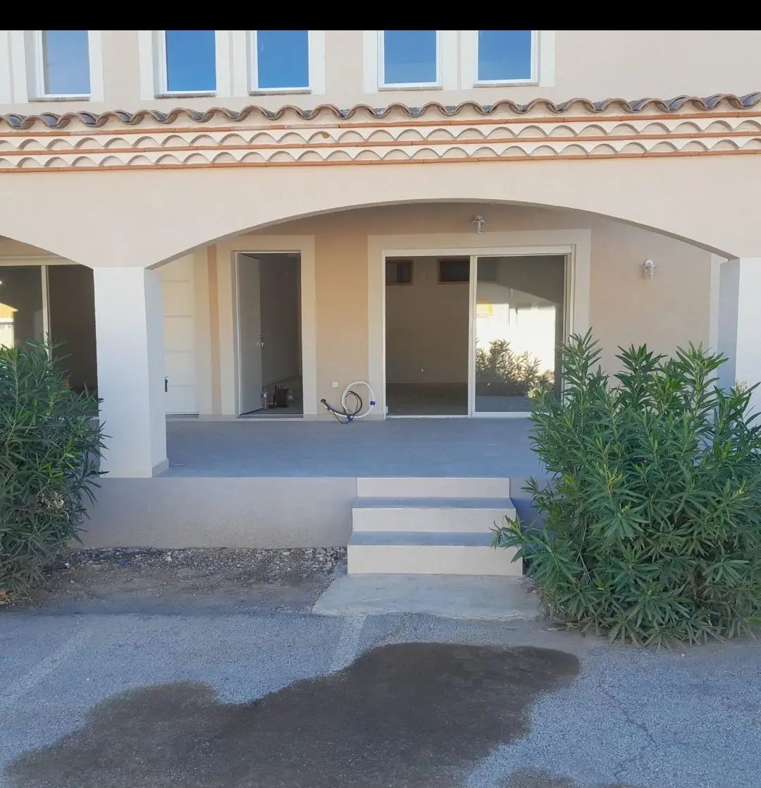 Appartement à louer, 40m², Jonquières-Saint-Vincent
