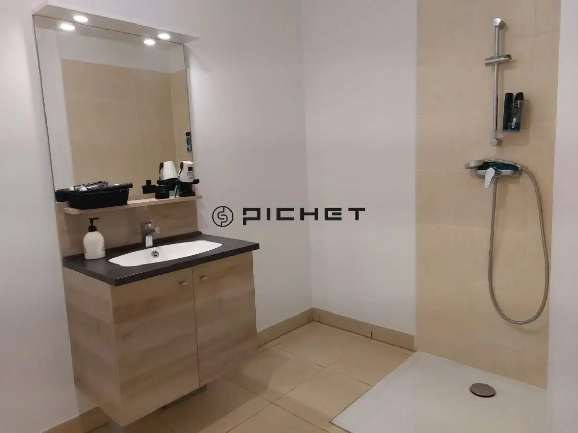 Appartement à vendre, 64m², Arles