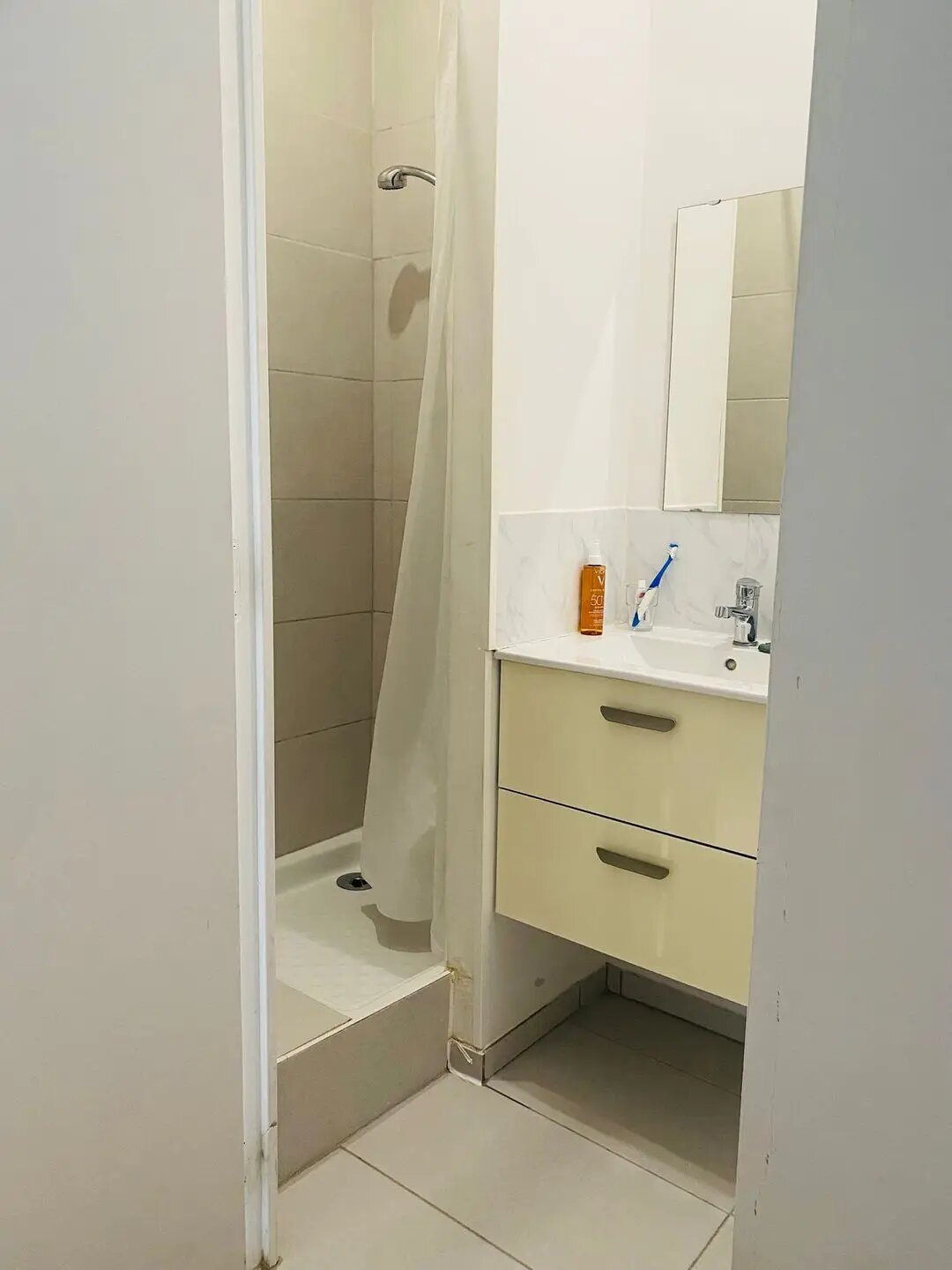 Appartement à louer, 15m², Béziers