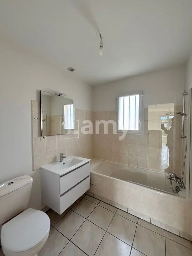 Maison à louer, 45m², La Couronne