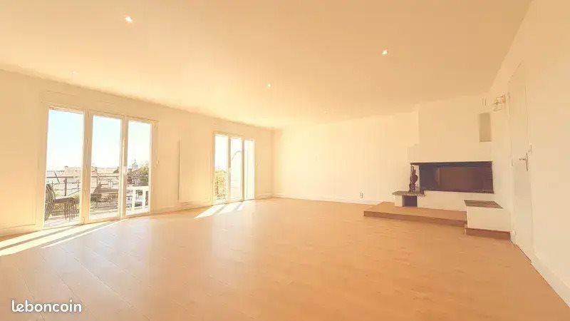 Maison à vendre, 200m², Saint-Denis-de-l'Hôtel