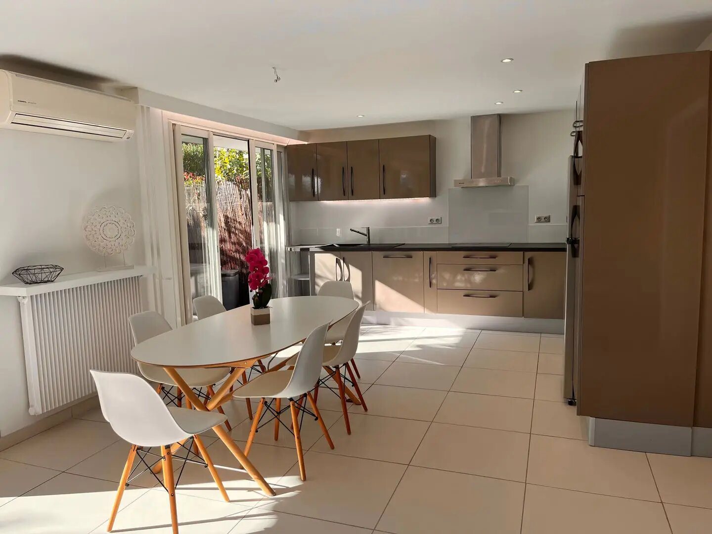 Appartement à louer, 65m², Antibes