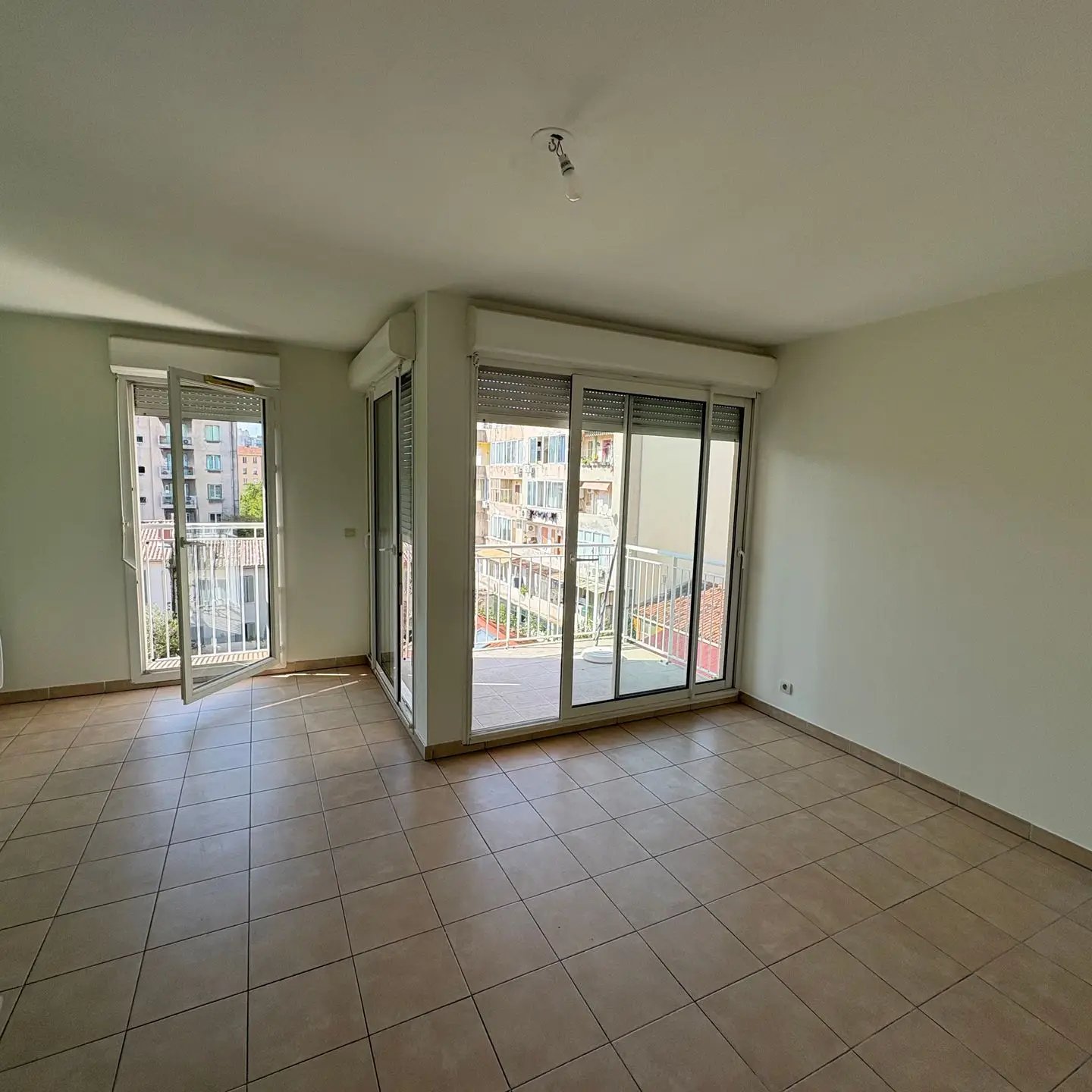 Appartement à louer, 48m², Marseille 5ème